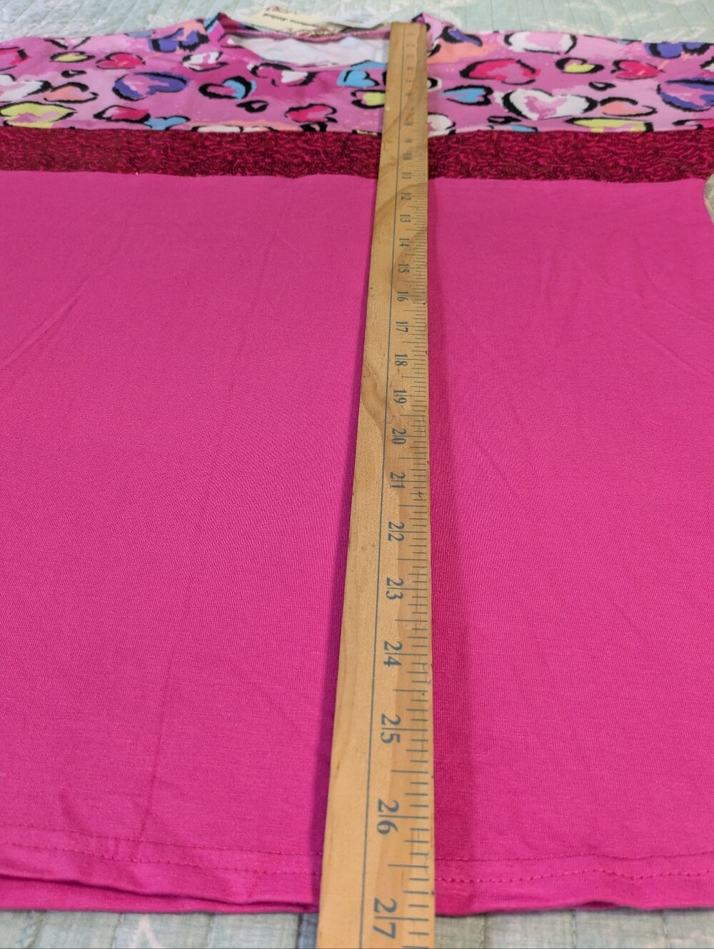 Southern Stitch Hearts & Sequin Pink Shirt. Size S - Picture 4 of 13